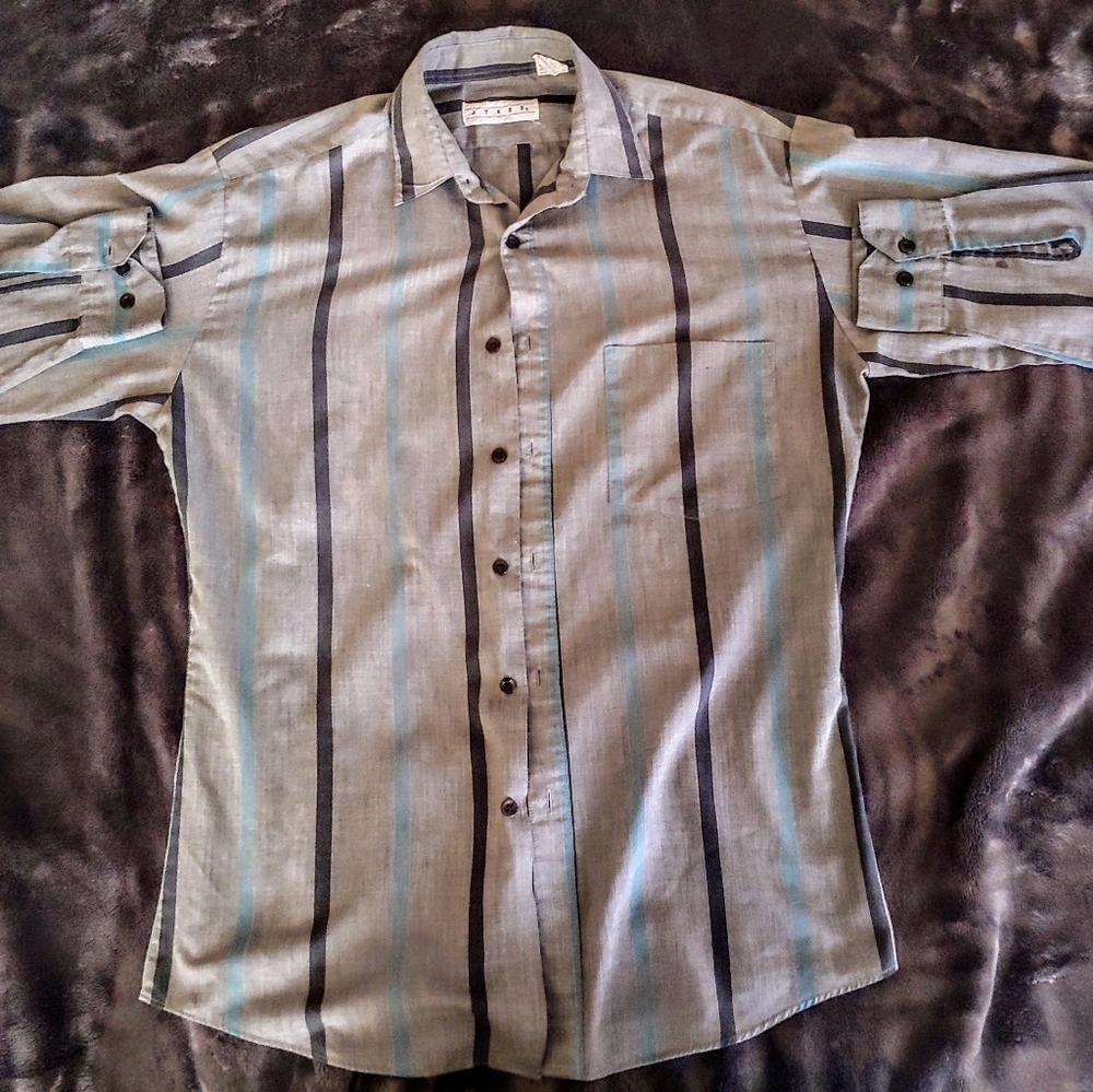 J. TODD grey button up